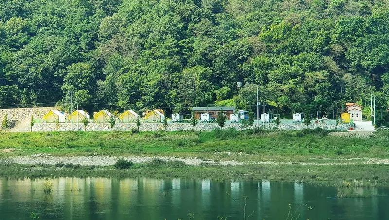 경호강변오토캠핑장 4