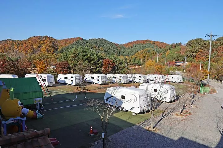 노블레스 글렘핑 카라반 1