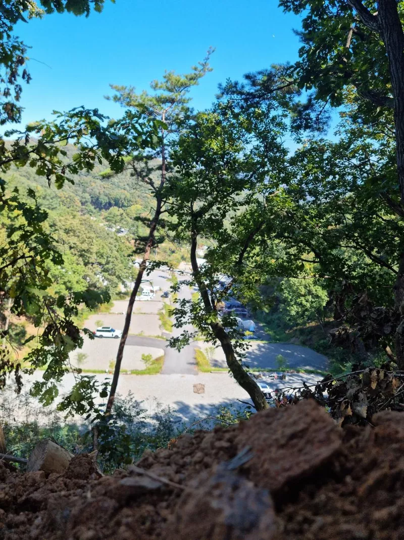 더 빌리지 2