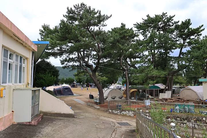 한산도 충무공교실 야영장 1