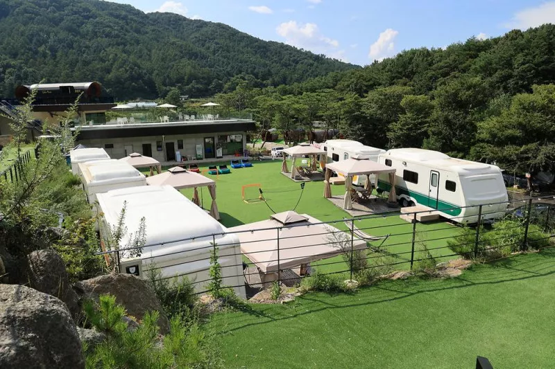 산정호수 마루글램핑 카라반 9