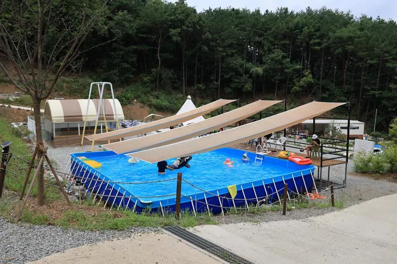 푸르른 캠핑장 6