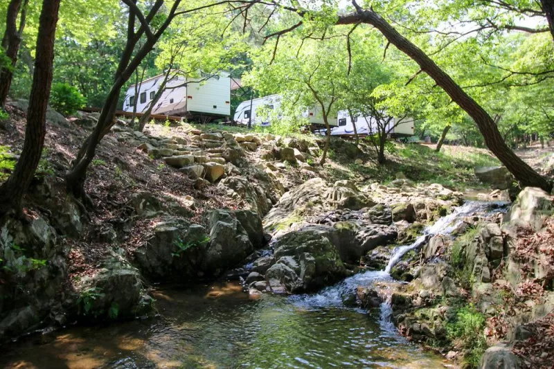 경이궁 캠핑카라반 2