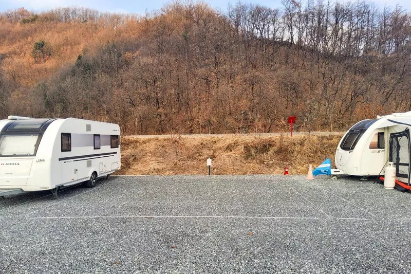 이른아침 캠핑장 9