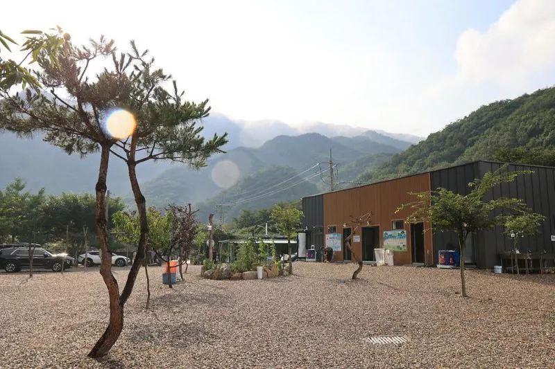 봉바위돌집 캠핑장 5