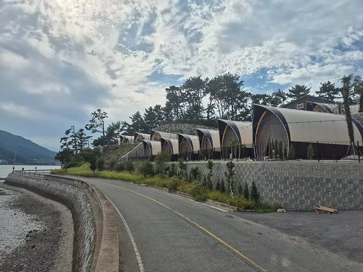 블루모어 글램핑 리조트