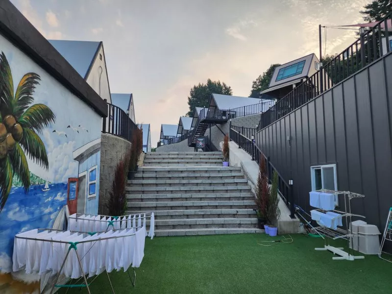 바이올린글램핑&카라반 11