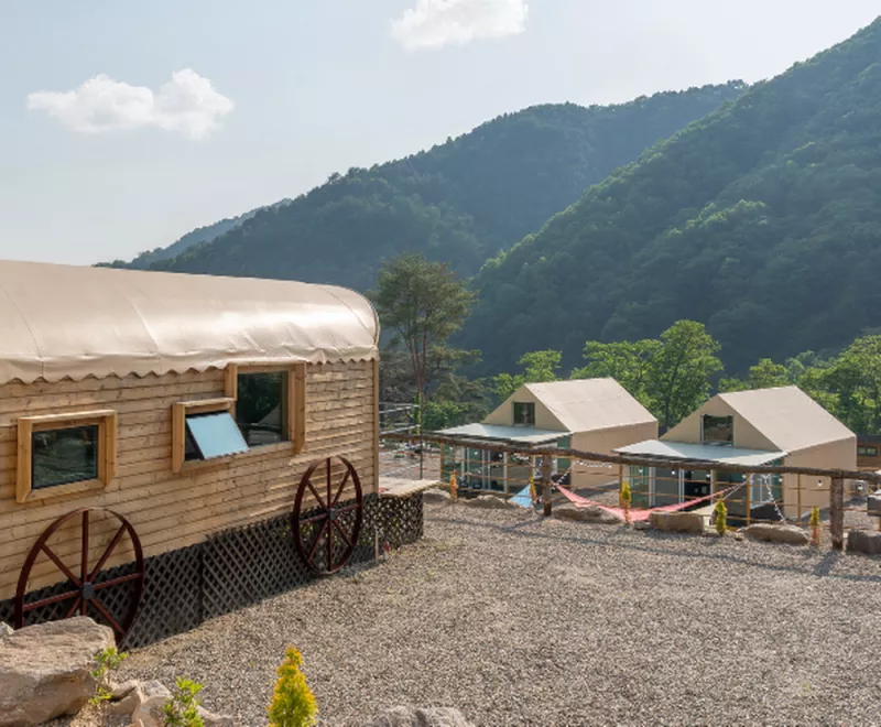 캐스트라글램핑 3