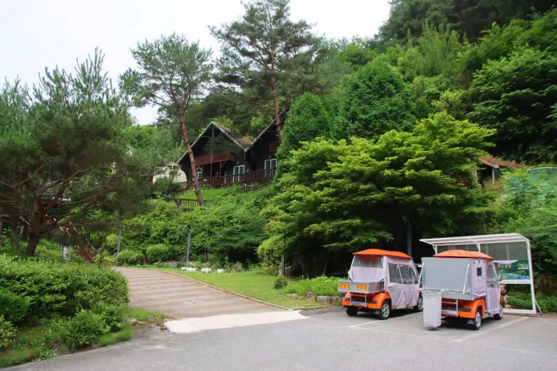 갤럭시엑스 호텔형 카라반 글램핑&펜션 10