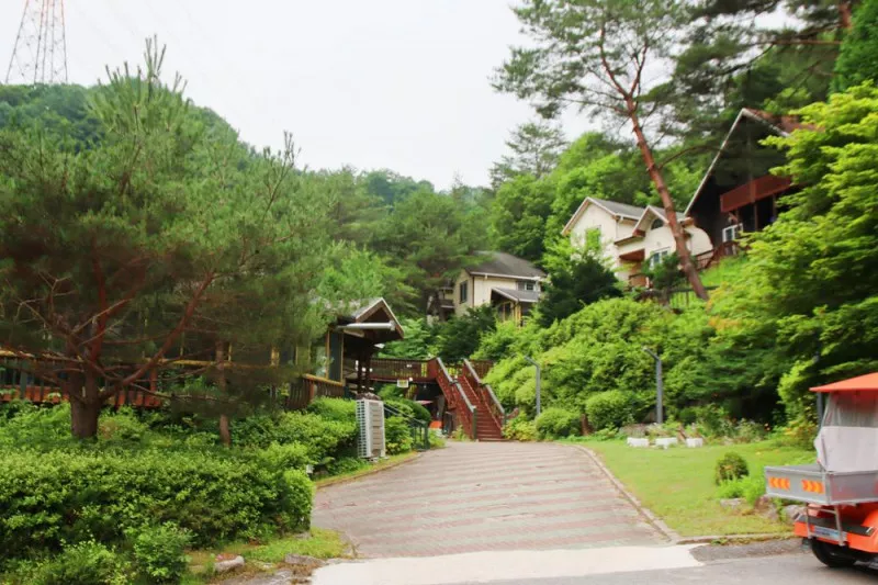 갤럭시엑스 호텔형 카라반 글램핑&펜션 7