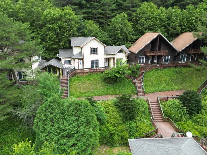 갤럭시엑스 호텔형 카라반 글램핑&펜션